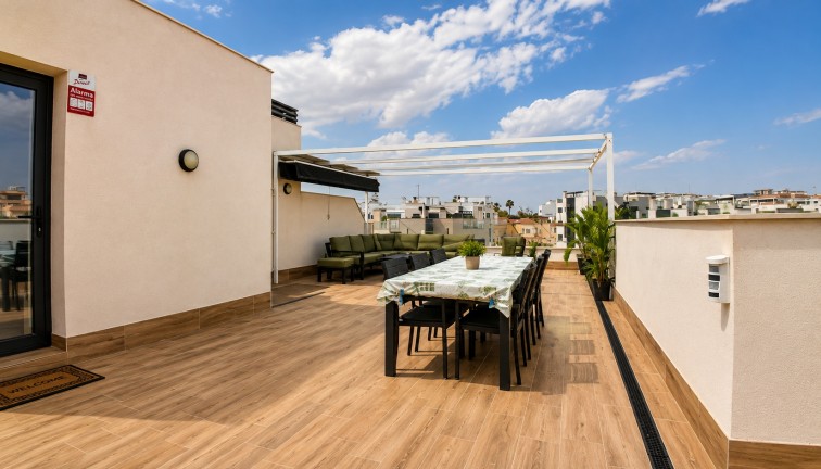 Återförsäljning -  Bostad - Översta våningen  - Orihuela Costa - Villamartín