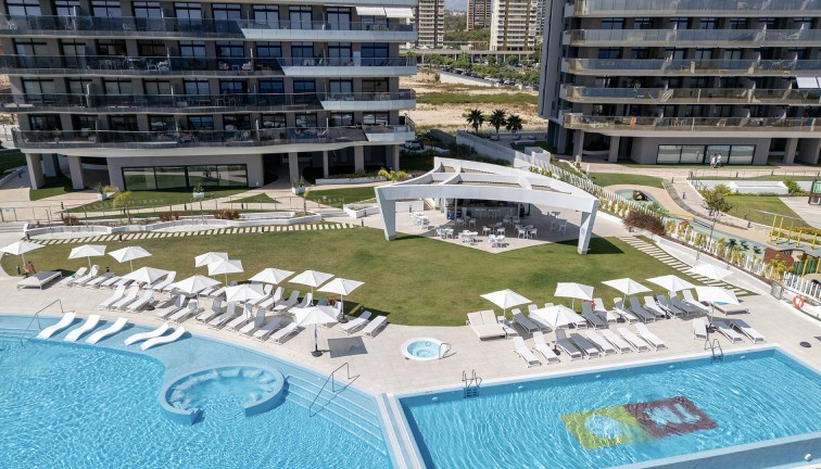 Uudistuotanto - Asunto - Benidorm