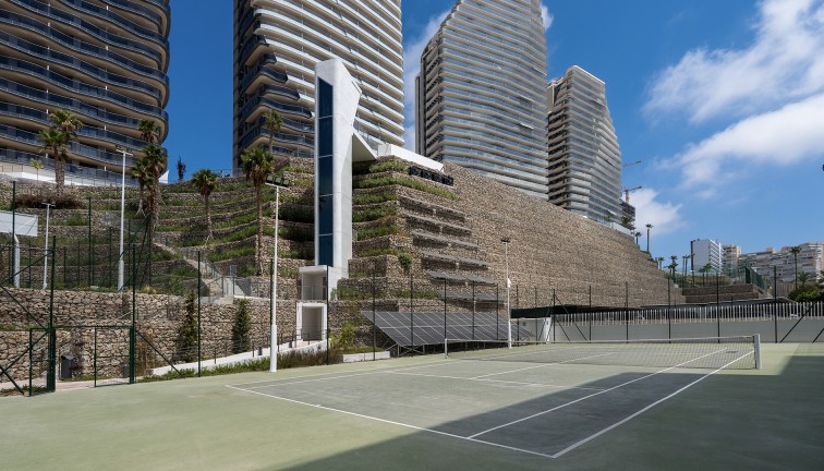 Uudistuotanto - Asunto - Benidorm