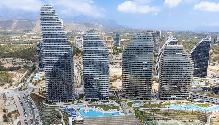Uudistuotanto - Asunto - Benidorm