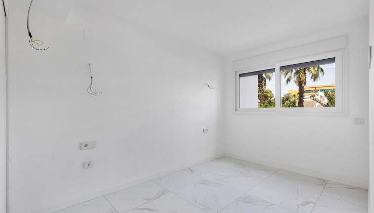 Jälleenmyynti - Asunto - Torrevieja - Punta Prima