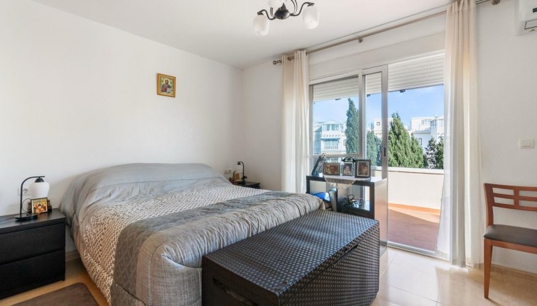 Resale - Chalet - Orihuela Costa - Villamartín