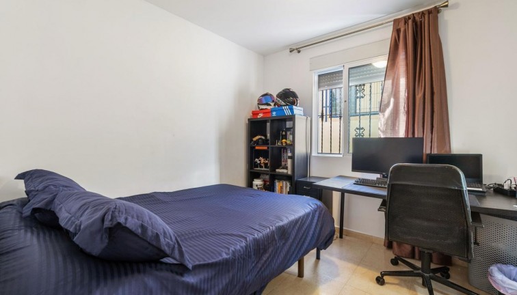Resale - Chalet - Orihuela Costa - Villamartín