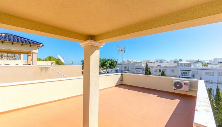 Resale - Chalet - Orihuela Costa - Villamartín