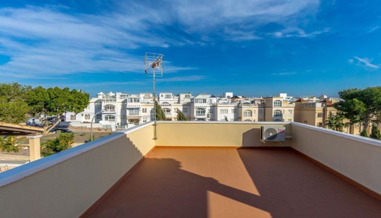 Resale - Chalet - Orihuela Costa - Villamartín