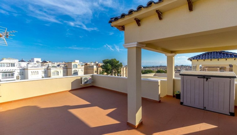 Resale - Chalet - Orihuela Costa - Villamartín