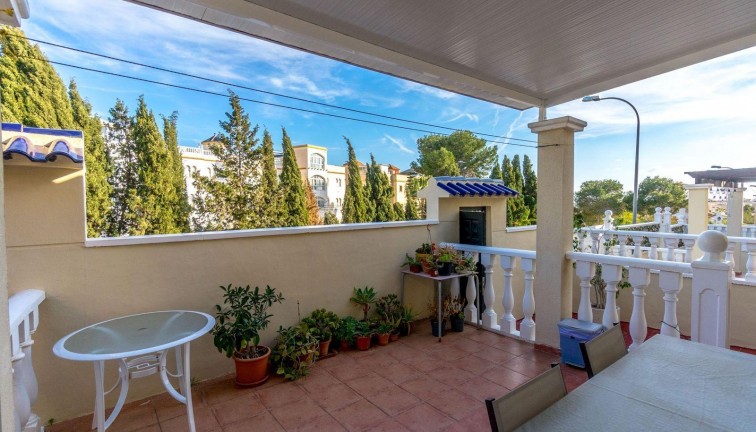 Resale - Chalet - Orihuela Costa - Villamartín