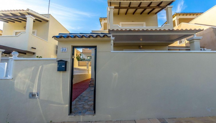 Resale - Chalet - Orihuela Costa - Villamartín
