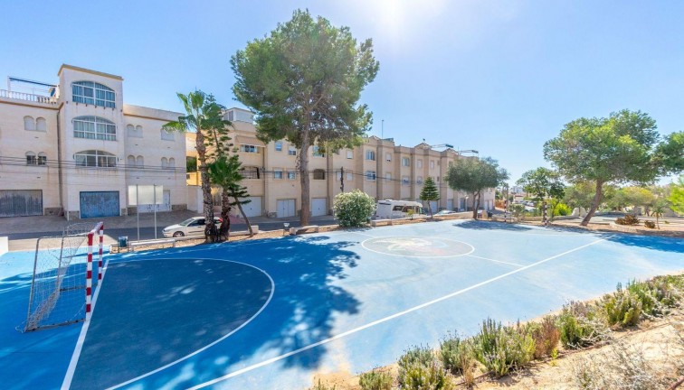 Resale - Chalet - Orihuela Costa - Villamartín