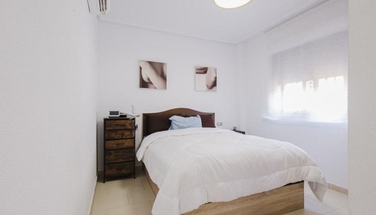Jälleenmyynti - Erillistalo - Torrevieja - Aguas Nuevas