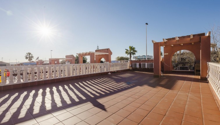 Jälleenmyynti - Erillistalo - Torrevieja - Aguas Nuevas