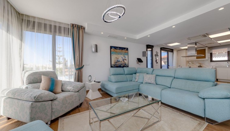 Jälleenmyynti - Erillistalo - Torrevieja - Los Balcones