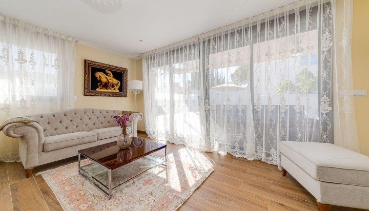 Jälleenmyynti - Erillistalo - Torrevieja - Los Balcones