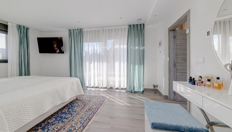 Jälleenmyynti - Erillistalo - Torrevieja - Los Balcones