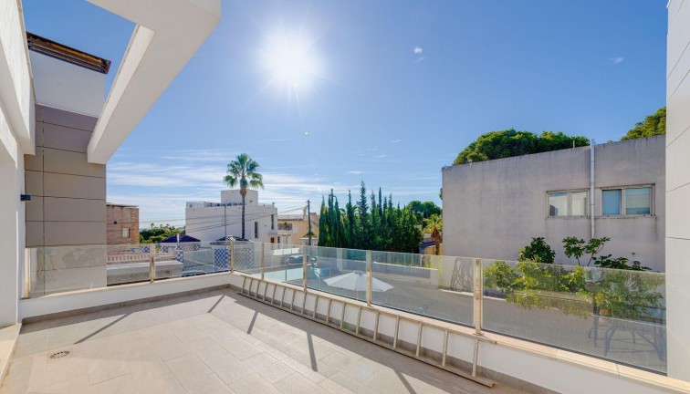 Jälleenmyynti - Erillistalo - Torrevieja - Los Balcones
