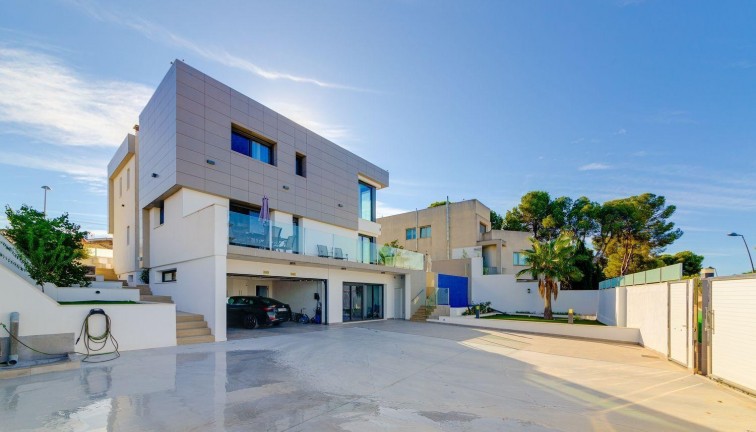 Jälleenmyynti - Erillistalo - Torrevieja - Los Balcones
