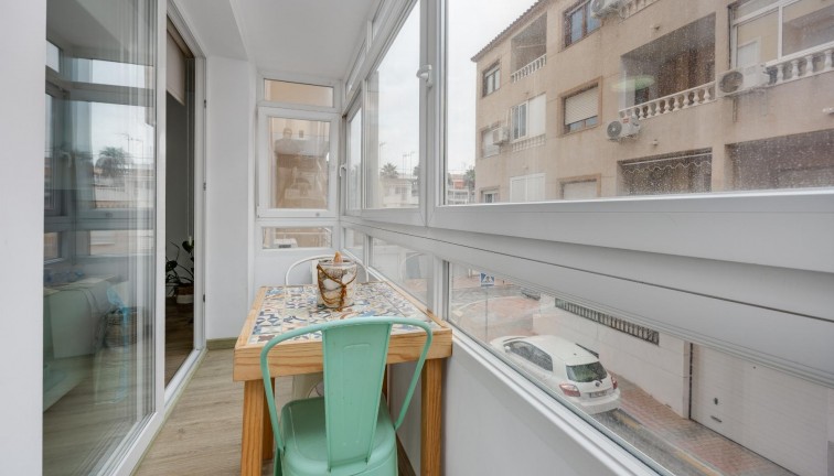Jälleenmyynti - Asunto - Torrevieja - Acequion