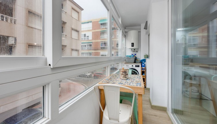 Jälleenmyynti - Asunto - Torrevieja - Acequion