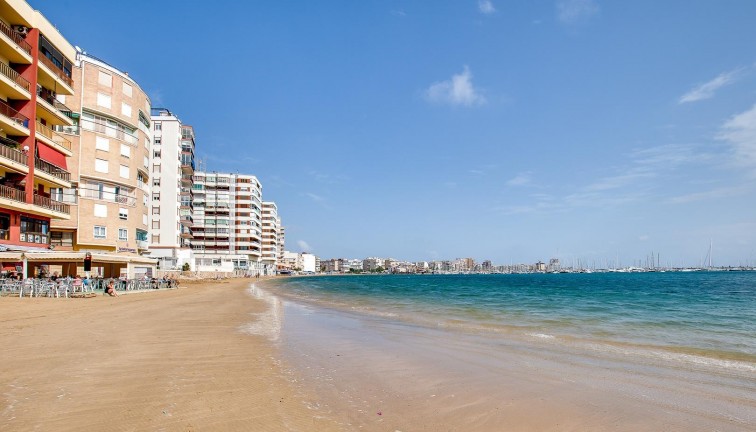 Jälleenmyynti - Asunto - Torrevieja - Acequion