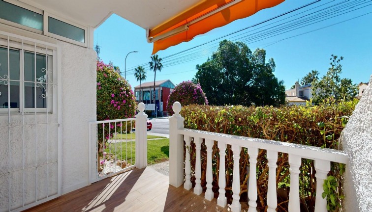 Återförsäljning - Bungalow - Orihuela Costa - Villamartín