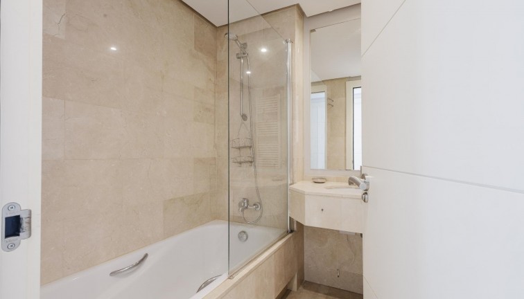 Reventa - Apartamento - Apartamento en el último piso - Orihuela Costa - Las Colinas