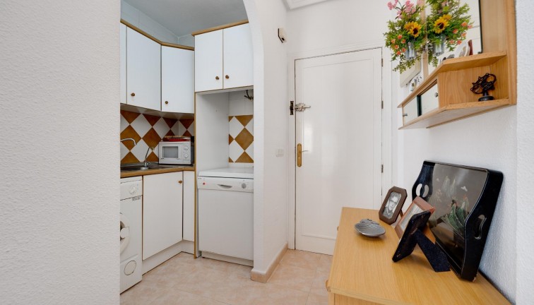 Jälleenmyynti - Bungalow - Torrevieja - Acequion