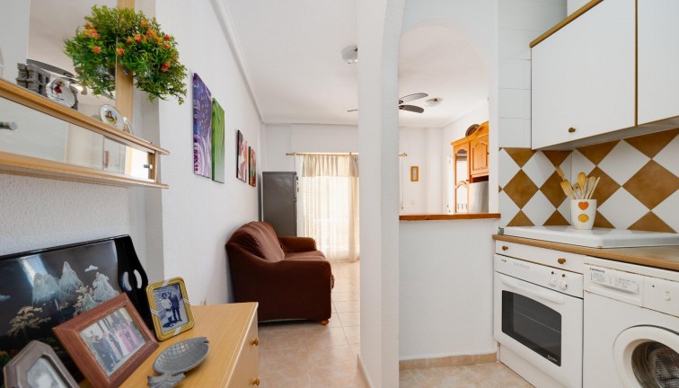 Jälleenmyynti - Bungalow - Torrevieja - Acequion