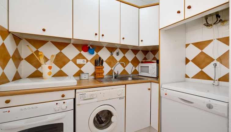 Jälleenmyynti - Bungalow - Torrevieja - Acequion