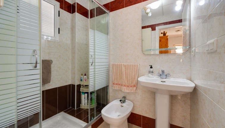Jälleenmyynti - Bungalow - Torrevieja - Acequion