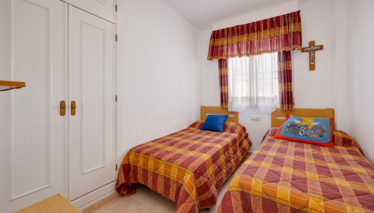 Jälleenmyynti - Bungalow - Torrevieja - Acequion