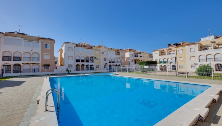 Jälleenmyynti - Bungalow - Torrevieja - Acequion