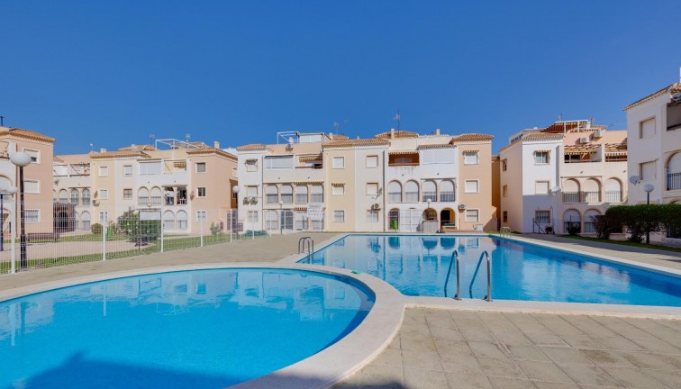 Jälleenmyynti - Bungalow - Torrevieja - Acequion