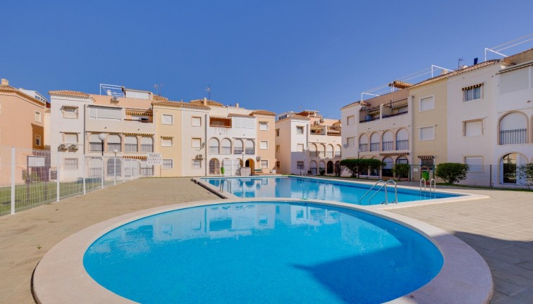 Jälleenmyynti - Bungalow - Torrevieja - Acequion