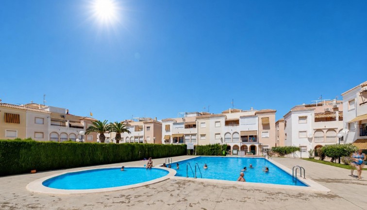 Jälleenmyynti - Bungalow - Torrevieja - Acequion