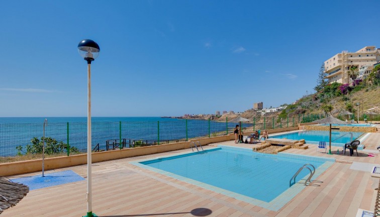 Återförsäljning - Lägenhet - Torrevieja