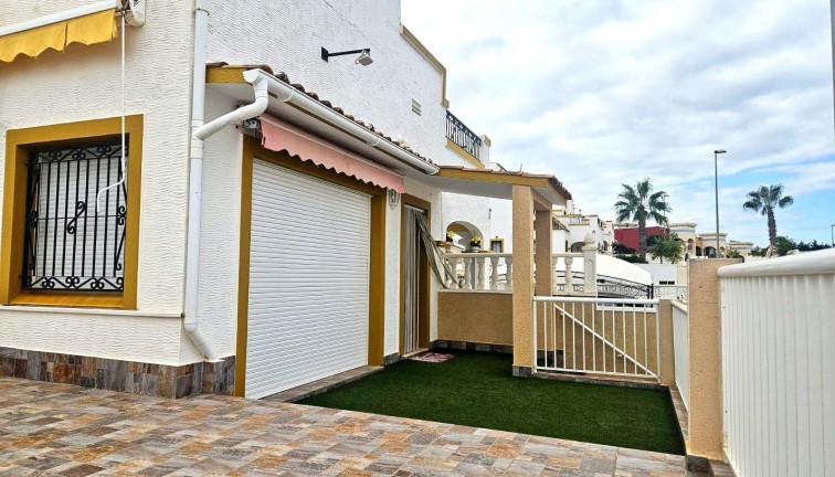 Jälleenmyynti - Erillistalo - Orihuela Costa - Dream Hills