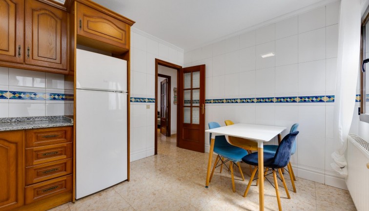 Reventa - Apartamento / piso - San Miguel de Salinas