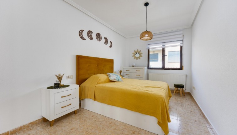 Reventa - Apartamento / piso - San Miguel de Salinas