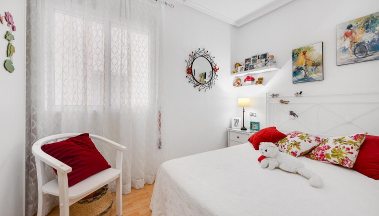 Jälleenmyynti - Asunto - Torrevieja - Acequion