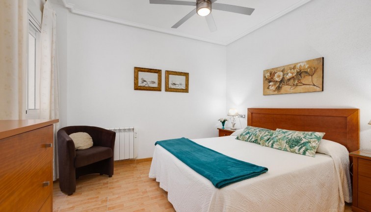 Jälleenmyynti - Asunto - Torrevieja - Acequion