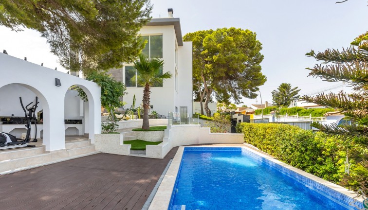 Resale - Chalet - Torrevieja - Los Balcones