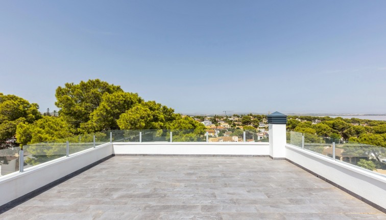 Resale - Chalet - Torrevieja - Los Balcones