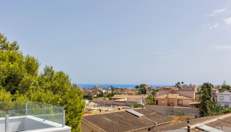 Resale - Chalet - Torrevieja - Los Balcones
