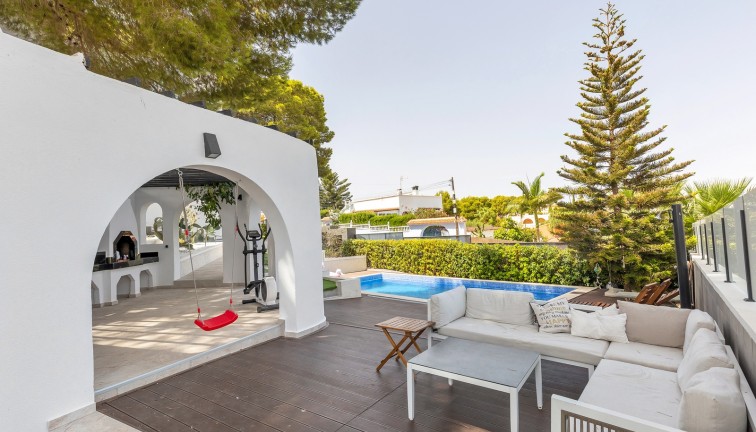 Resale - Chalet - Torrevieja - Los Balcones