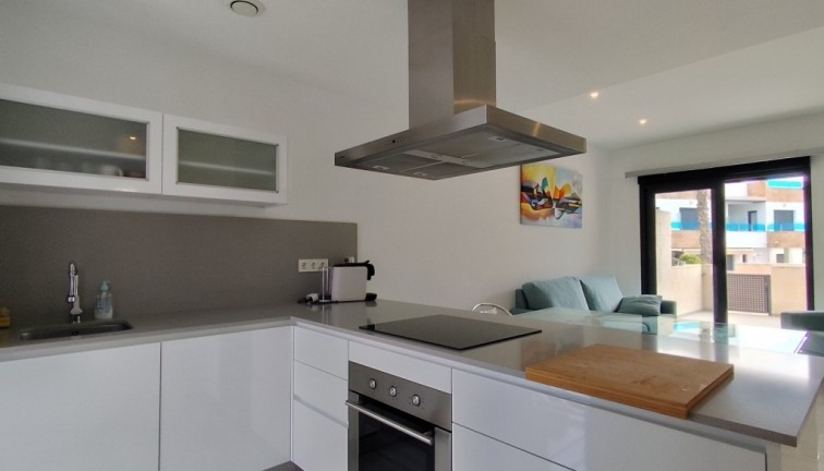 Resale - Semi-Detached - Bigastro