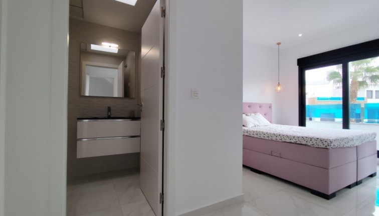 Resale - Semi-Detached - Bigastro