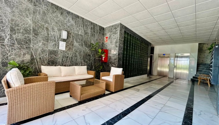 Reventa - Apartamento / piso - Torrevieja - Playa de los Locos