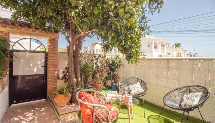 Jälleenmyynti - Bungalow - Torrevieja - Los Frutales