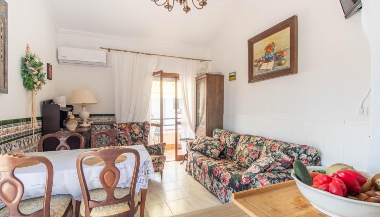 Jälleenmyynti - Bungalow - Torrevieja - Los Frutales