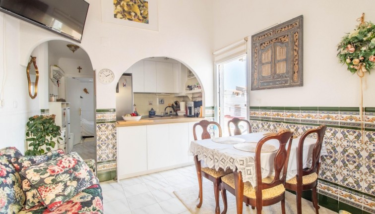 Jälleenmyynti - Bungalow - Torrevieja - Los Frutales